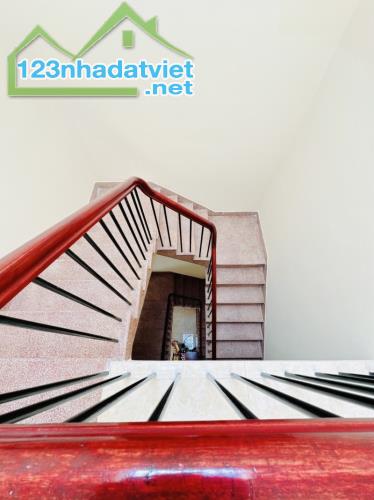 Bán nhà 3 TẦNG, 65M², 4PN, 4WC, PHẠM VĂN ĐỒNG, GÒ VẤP - 6.8 TỶ - SỔ HỒNG - 2