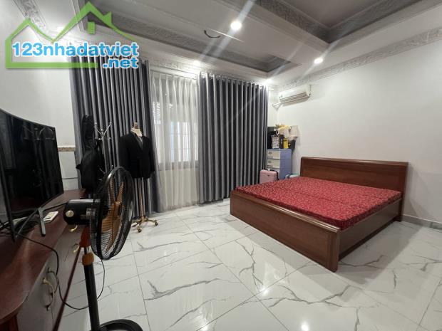 011TB – Bán nhà hẻm tải Phạm Văn Bạch, 110m2 ngang 5m, 4 tầng 4PN, SHR, NHỈNH 13.2 tỷ TL - 4
