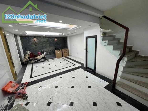 CCMN KHƯƠNG TRUNG - 8 PHÒNG FULL NỘI THẤT - DT 45TR/TH DT 43m2 Giá 10.7 tỷ - 1