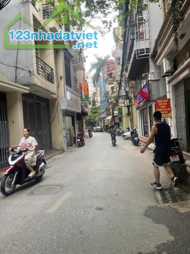 BÁN NHÀ PHỐ HOA BẰNG 2 MẶT TIỀN