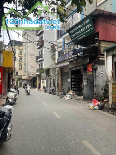 BÁN NHÀ PHỐ HOA BẰNG 2 MẶT TIỀN - 1