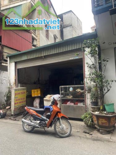 BÁN NHÀ PHỐ HOA BẰNG 2 MẶT TIỀN - 2