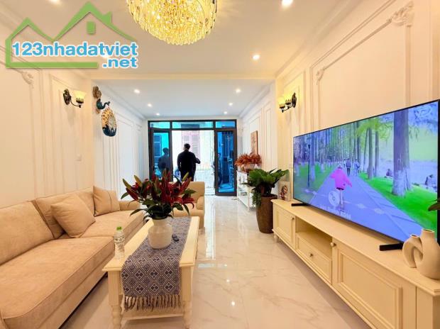 Cần bán gấp siêu phẩm Xuân Đỉnh, 35m2, 5T, lô góc, ô tô tải qua nhà, mặt ngõ kinh doanh,