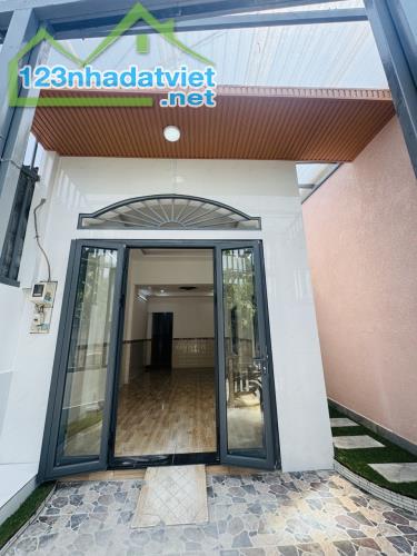 BÁN NHÀ NGAY TRUNG TÂM TÂN CHÁNH HIỆP, QUẬN 12-GẦN CHỢ HẠT ĐIỀU – XE HƠI VÀO TẬN CỬA – - 1