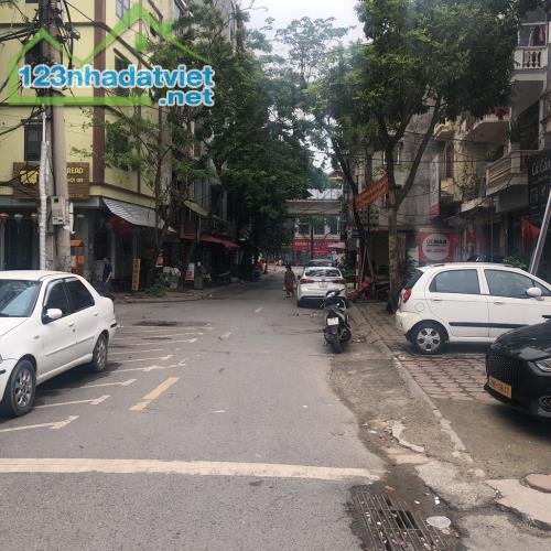 Siêu Hot! Bán Nhà Ngõ 116 Nguyễn Xiển, 59m², Mặt Tiền Đẹp