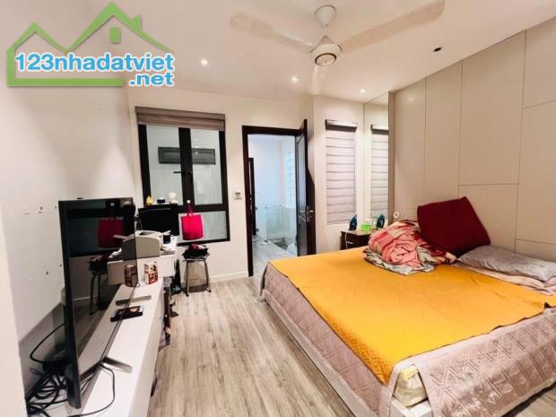 nhà kinh doanh phố Đội Cấn Ba Đình Hà Nội