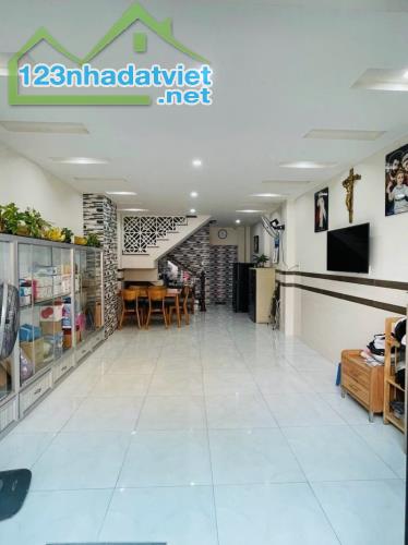 BÁN NHÀMẶT TIỀN PHÚ NHUẬN – SÁT Q1 – THIẾT KẾ ĐẲNG CẤP - 5 TẦNG-46M2- 14.5 TỶ - 2