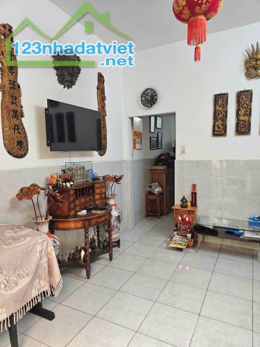 BÁN NHÀ 3 TẦNG CĂN GÓC 2 MẶT TIỀN 10M- NGAY NHÀ GA T3 – 3 TẦNG – 62M2 (4.4mX14.5m) - GIÁ