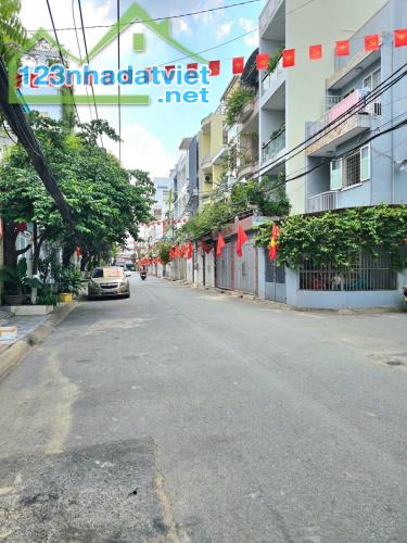 BÁN NHÀ 3 TẦNG CĂN GÓC 2 MẶT TIỀN 10M- NGAY NHÀ GA T3 – 3 TẦNG – 62M2 (4.4mX14.5m) - GIÁ - 4