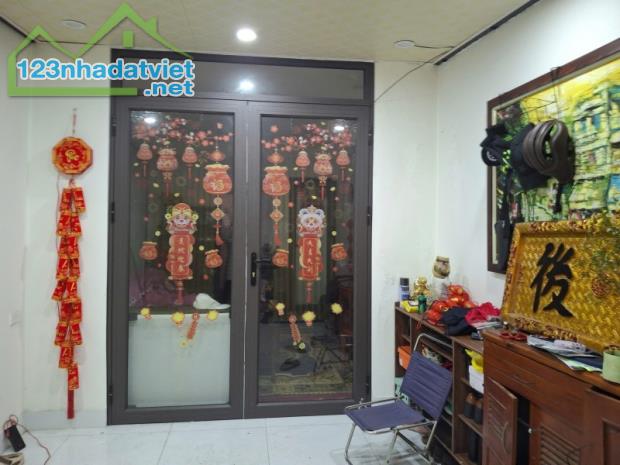 Cần Tiền Gấp Bán Nhà Sài Đồng, Long Biên, 1T, 48m2, giá 2,46 tỷ - 1