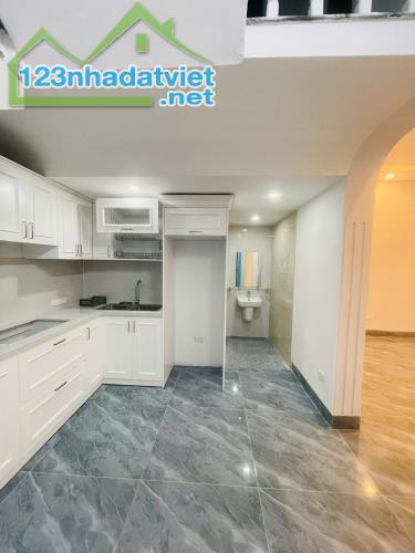Bán nhà 81m2, Gara tô tô, sân vườn giá 13,5 tỷ - 3