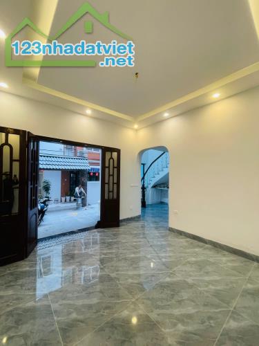 Bán nhà 81m2, Gara tô tô, sân vườn giá 13,5 tỷ - 2
