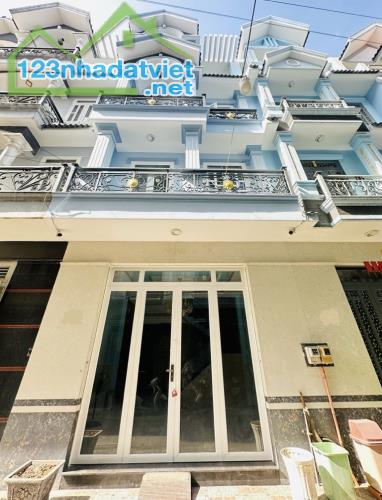 Bán nhà HXT Mã Lò, gần Lê Văn Quới, giáp Tân Phú, 50m2 - 5 x 10 - 4 tầng, chỉ hơn 5 tỷ