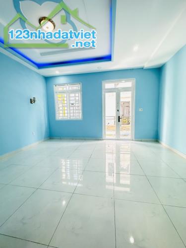 Bán nhà HXT Mã Lò, gần Lê Văn Quới, giáp Tân Phú, 50m2 - 5 x 10 - 4 tầng, chỉ hơn 5 tỷ - 4