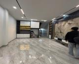 Bán nhà đẹp như hoa hậu, 35m2, 5 tầng, ba bước otoo, gần phố Vọng,