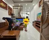 BÁN NHÀ PHỐ TRẦN QUỐC HOÀN – KINH DOANH ĐỈNH – Ô TÔ TRÁNH – 6 TẦNG – 12.X TỶ
