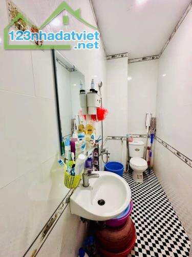 Cần tiền bán gấp căn nhà Đường Nguyễn Văn Thời, Bình Chánh. Giá chỉ 2tỷ150 còn thương lượn - 3