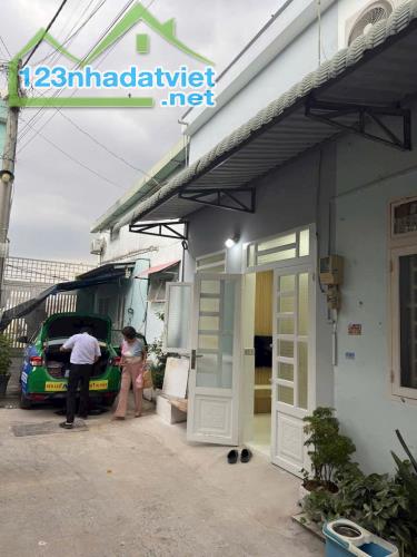Nhà bán ở thới tam thôn, hóc môn