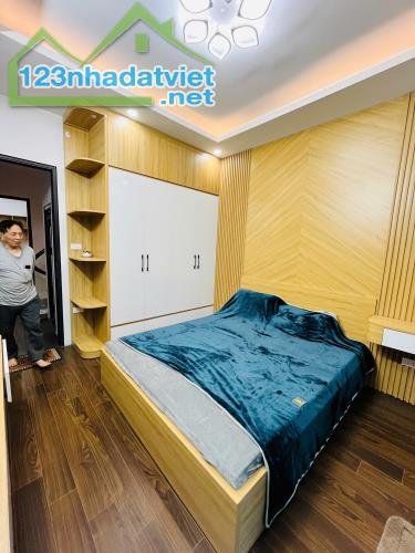 Cho thuê nhà Đại Từ Full đồ 4 tầng x 40m2, 4 ngủ, 12 Triệu Full đồ ở gia đình vào ngay - 2