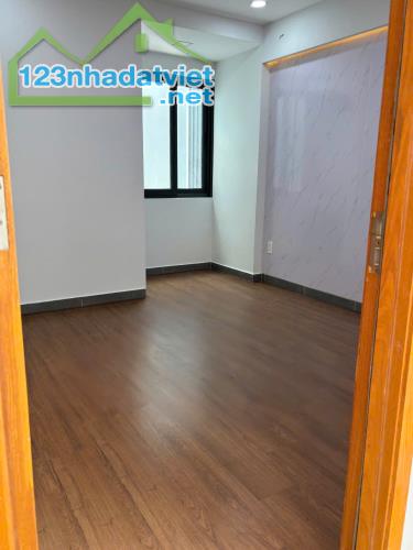 Nhà Mới 3 Tầng Cách Nặt Tiền 15M Hẻm Thẳng Xe Hơi Sổ Vuông 53m2 Gía 6,1 Tỷ Thương Lượng - 4