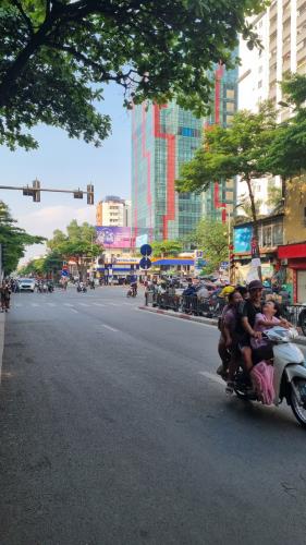 BÁN NHÀ MẶT PHỐ NGUYỄN LƯƠNG BẰNG- DT 80m-30 TỶ- GIÁ ĐẦU TƯ