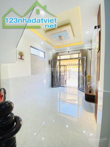 Bán nhà ngay Bình Đông hẻm xe hơi, Q. 8, 4x13m, 4 PN, giá nhỉnh 4 tỷ - 1