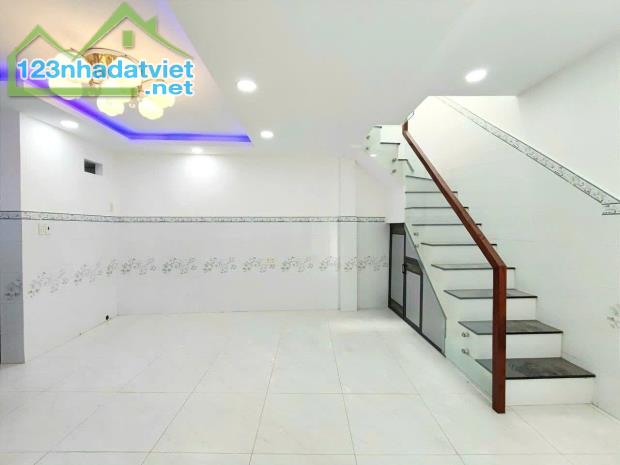 Nhà mới 2 tầng hẻm 314 Âu Dương Lân P3Q8. 3.5 tỷ TL - 1