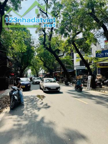🌷 NHÀ MẶT PHỐ ĐÊ LA THÀNH -Ba ĐÌNH - LÔ GÓC 3 MẶT THOÁNG - VIEW HỒ NGỌC KHÁNH - XÂY TOÀ B - 2