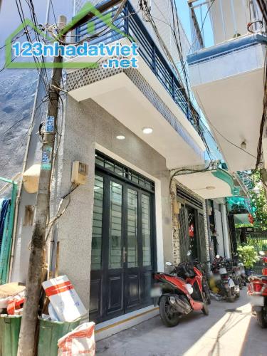 Bán nhà hẻm 779 đường QL50 Bình Hưng B/C, gần bến xe Q8
