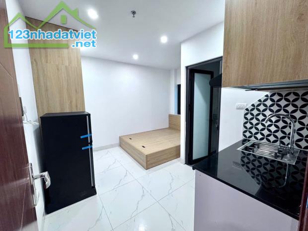 TOÀ NHÀ DÒNG TIỀN MỚI 28 PHÒNG KHÉP KÍN -  - DÒNG TIỀN 1,8 TỶ/NĂM - PHỐ MỸ ĐÌNH - GIÁ CHỈ - 4