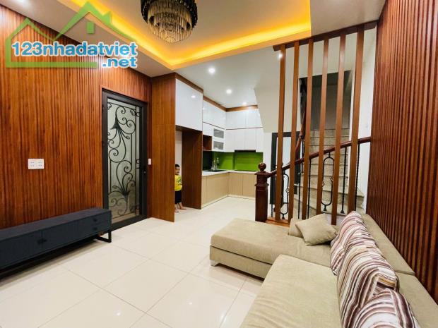 Hàng Xóm Ciputra - căn góc - 5 tầng, 4 phòng khép kín - đang cho thuê 13,5tr