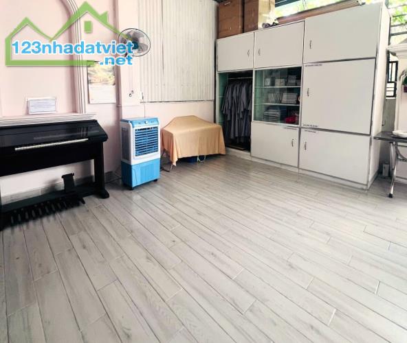 Bán Nhà Hẻm Ô Tô, Xa Lộ Hà Nội Công Nghệ Cao, 141m2(rộng 6m x dài 24m), Chỉ Nhỉnh 7 Tỷ(TL)