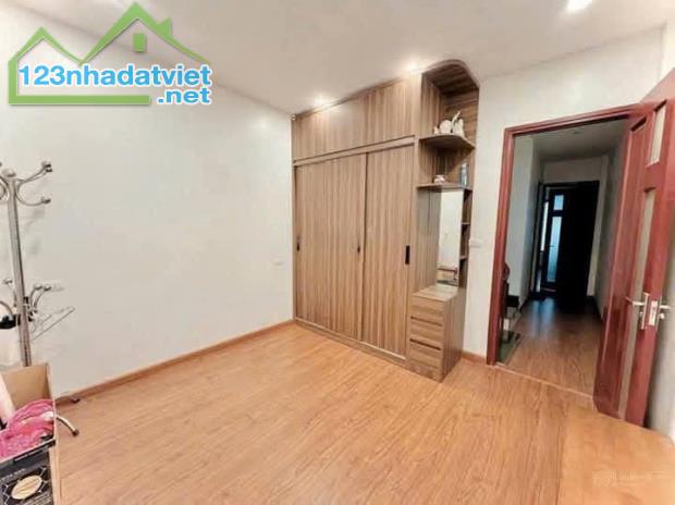 11 TRIỆU CHO THUÊ NHÀ PHỐ TRẠM GẦN AEON, Ô TÔ, 42M2 5PN, VĂN PHÒNG, Ở HỘ GIA ĐÌNH - 3
