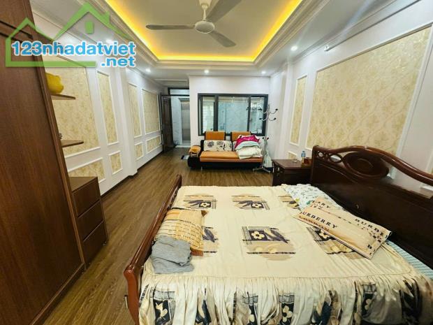 CHO THUÊ NHÀ ĐẸP 40m2 TẠI ĐƯỜNG NGUYỄN NGỌC NẠI, KHƯƠNG MAI, THANH XUÂN, HÀ NỘI - 2