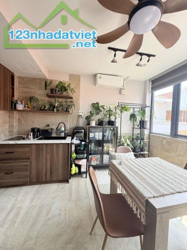 CHDV 5 TẦNG ĐA KAO - DÒNG TIỀN ỔN ĐỊNH 60TR/THÁNG - 8 PHÒNG FULL NỘI THẤT. GIÁ 15T - 1