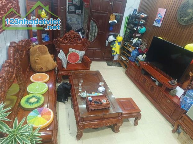 Bán gấp siêu phẩm nhà Mễ Trì 40m2- 4 Tầng – Giá chỉ 7 tỷ Nam Từ Liêm
