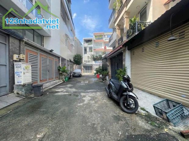 Bán nhà Nguyễn Thái Sơn, P.5, Gò Vấp: 4,3 x 14, giá 6,38 tỷ.