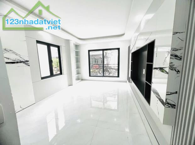Bán nhà 5 tầng mới xây phố Trần Hòa, ô tô tránh, kinh doanh, chỉ 10.85 tỷ. - 1