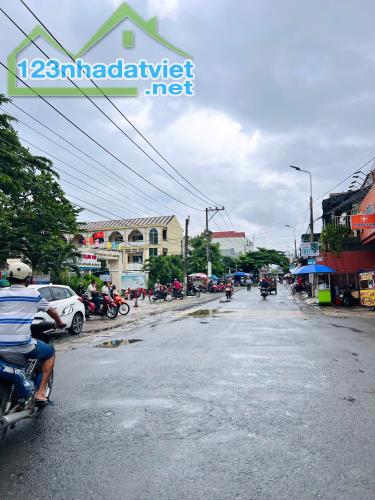 Trăm Người Bán Vạn Người Mua Hơn Thua Ở Pháp Lý Và Chất Lượng - 1
