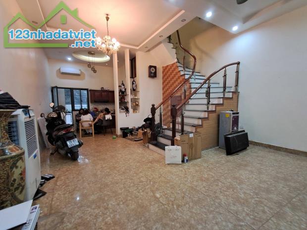 KHU ĐÔ THỊ YÊN HÒA. CẦU GIẤY. HÀ NỘI. PHÂN LÔ. VỈA HÈ Ô TÔ TRÁNH. KINH DOANH. 73 M2.