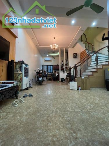 KHU ĐÔ THỊ YÊN HÒA. CẦU GIẤY. HÀ NỘI. PHÂN LÔ. VỈA HÈ Ô TÔ TRÁNH. KINH DOANH. 73 M2. - 1