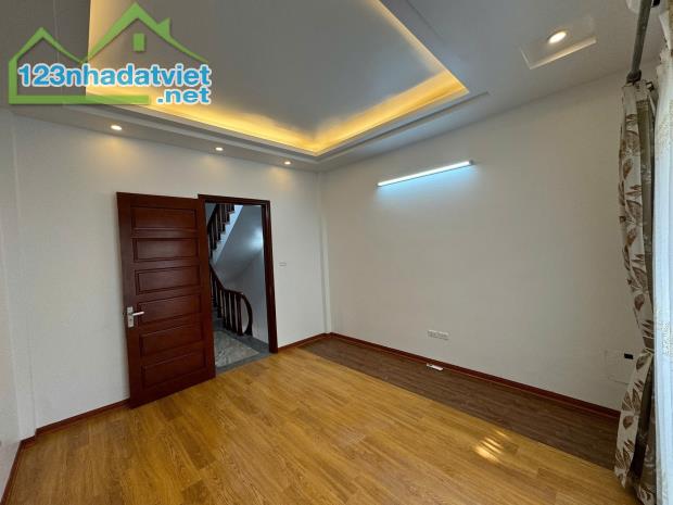 Giá Tốt.Bán Nhà Dân Xây, Ngọc Thụy, Long Biên 4T, 45m2 chỉ 7,45 tỷ (ô tô đỗ gần) - 2