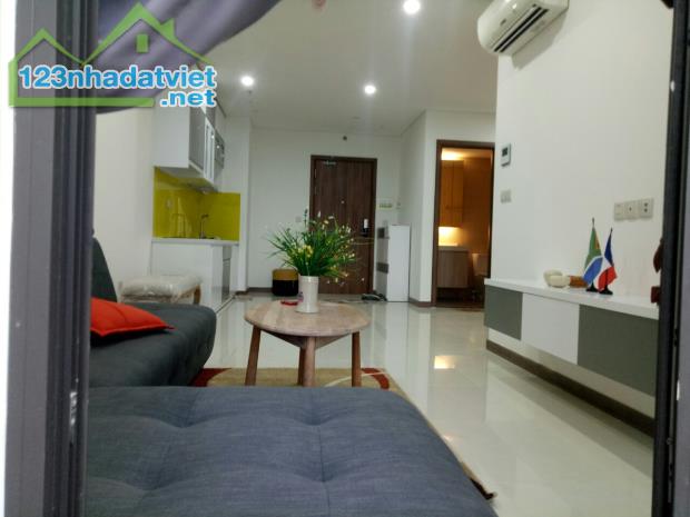 Bao rẻ! An cư dành cho giới trẻ! Căn hộ C/cư chuẩn 5 sao 2PN Full nội thất cao cấp 8tr - 1