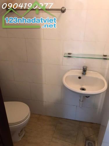Nhà Nguyễn Đình Chiểu, Q3 - 150m2 SD, chỉ 8.9 đồng - 4