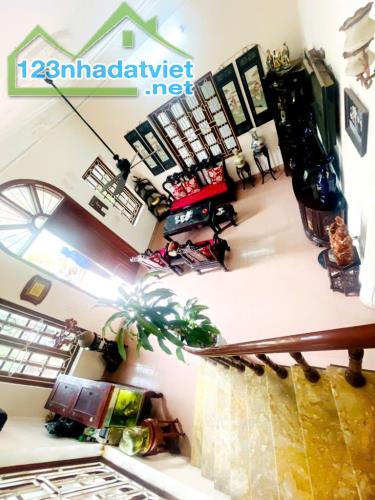 BÁN BIỆT THỰ NGỌC THỤY - LONG BIÊN - HÀNG XÓM PHỐ CỔ 180M2 – GIÁ CHỈ 45 TỶ! ✨🏡 - 2