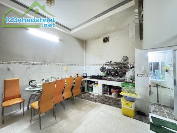 Bán nhà 2 tầng, 137m², 5PN, 5WC, Q.9, 7.95 tỷ, sổ hồng - 1