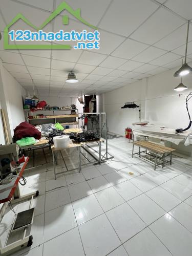 Bán nhà hiếm tân bình, cách mặt tiền chỉ 1 căn, nở hậu tài lộc,80m2, chỉ 5.x tỷ bao đầu tư - 2