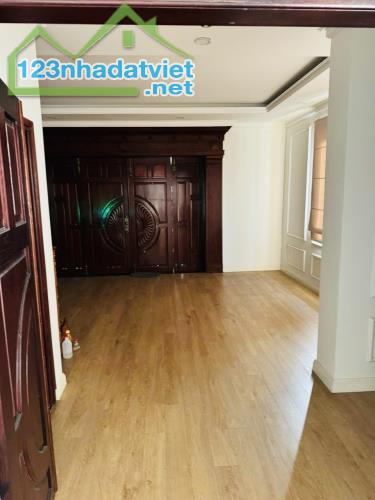 BÁN NHÀ MẶT PHỐ BÌNH TRỊ ĐÔNG B, BÌNH TÂN - 180M2, 4 TẦNG, 4PN, GIÁ 31 TỶ - SỔ HỒNG CHÍNH - 2