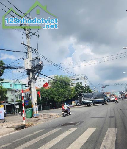 BÁN NHÀ NGAY QUỐC LỘ 13 PHƯỜNG HIỆP BÌNH PHƯỚC GẦN 50M2 CHỈ 3.3 TỶ