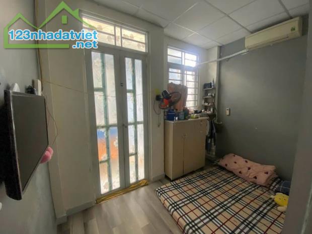 BÁN NHÀ NGAY QUỐC LỘ 13 PHƯỜNG HIỆP BÌNH PHƯỚC GẦN 50M2 CHỈ 3.3 TỶ - 1